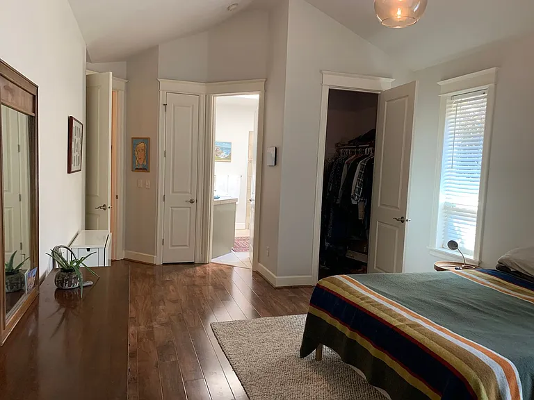 847 W S St — Photo 17