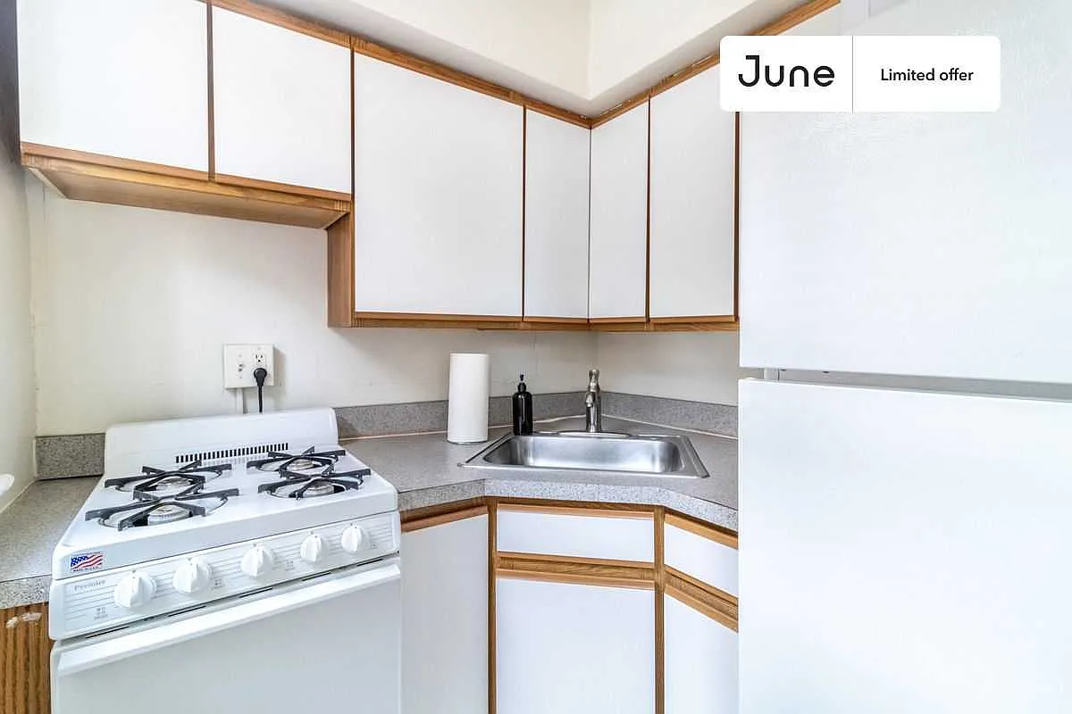 1 bed, $2,675 — Photo 3