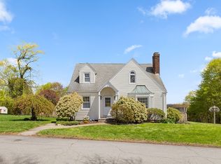 15 Breezy Green Rd, Leicester, MA 01524