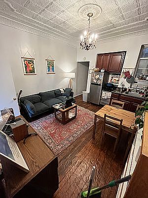 2nd image of 493 12th St APT 1B