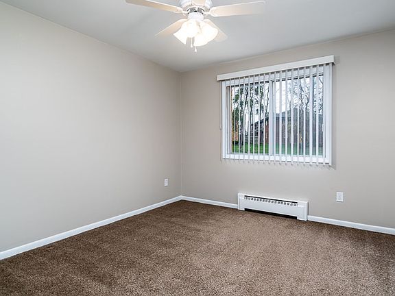 5th image of 186 Flintridge Dr #1