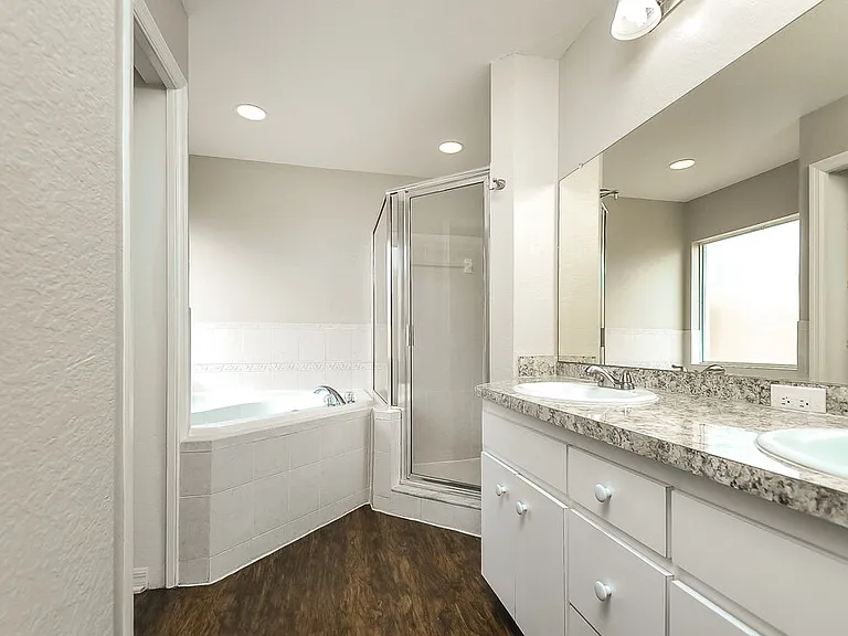 6025 Live Oak Dr — Photo 9