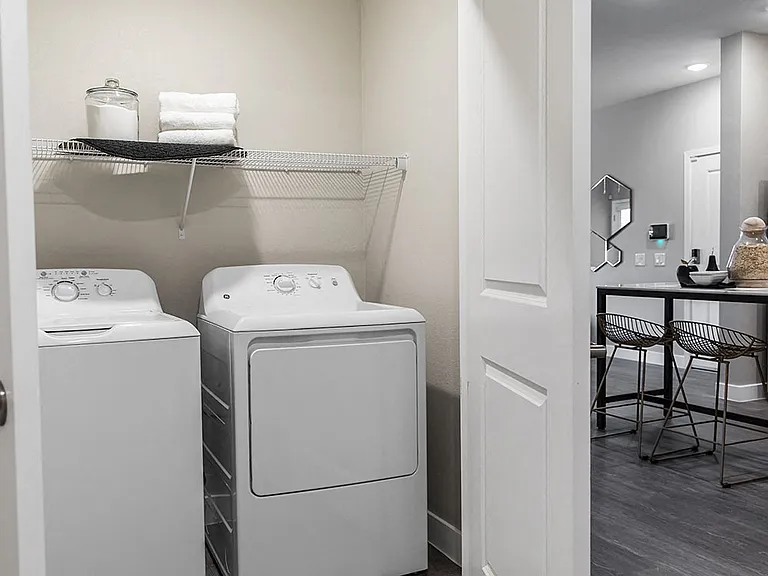 ARISTA APARTMENT HOMES — Photo 13