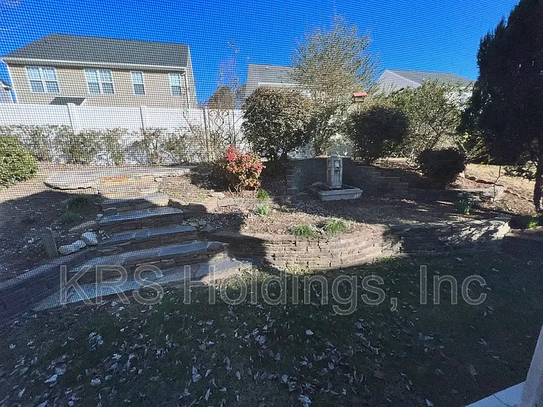 8164 Rolling Glenn Dr — Photo 14