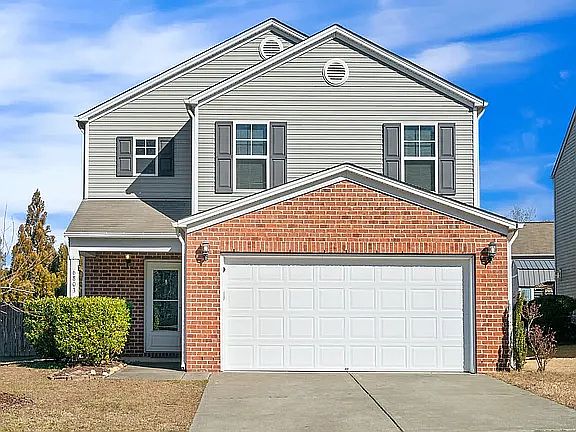 3rd image of 6803 Horseback Ln