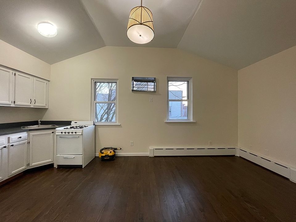 1st image of 40-18 Ditmars Blvd #2