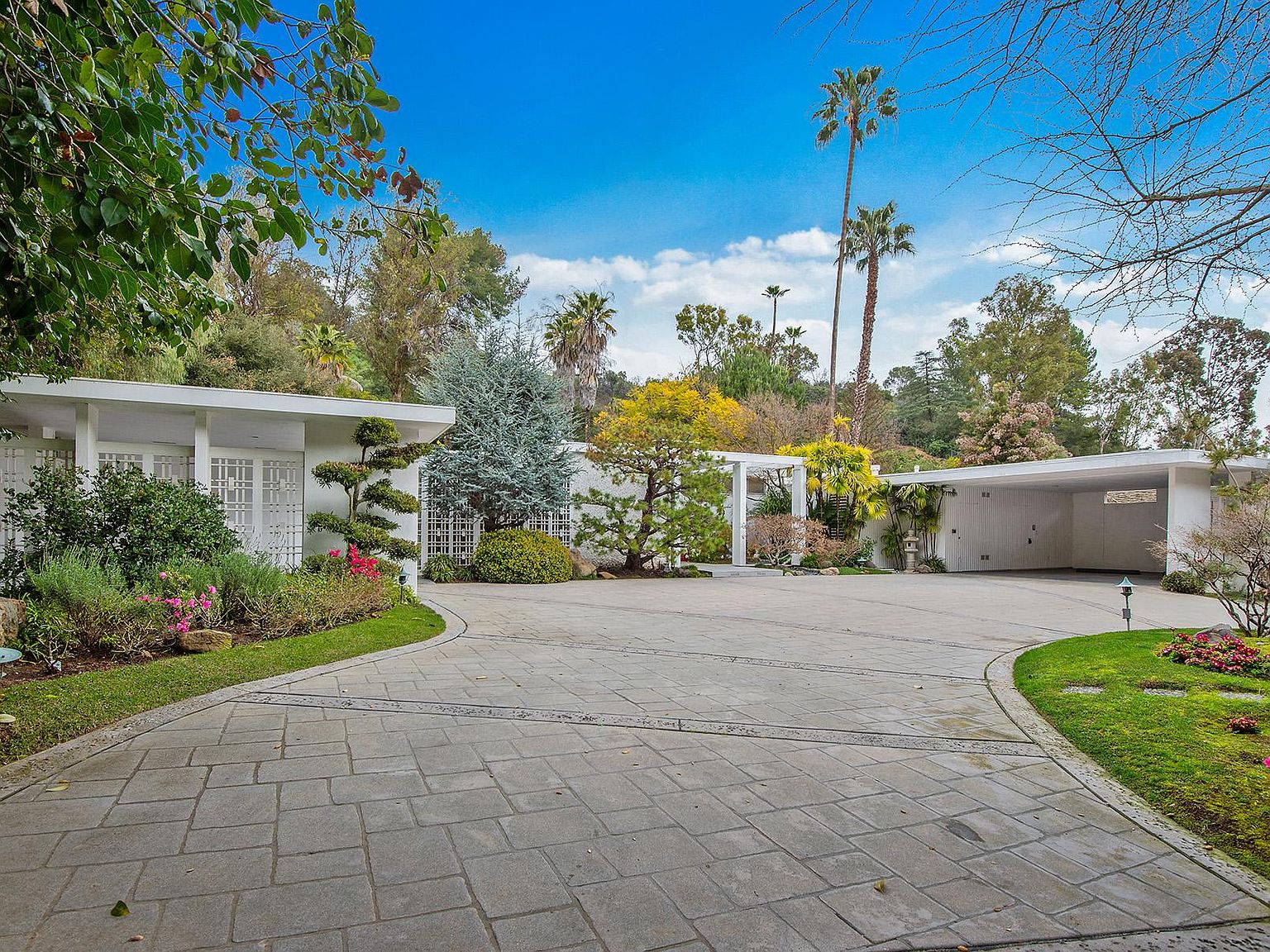 12049 Iredell St, Studio City, CA 91604 | Zillow