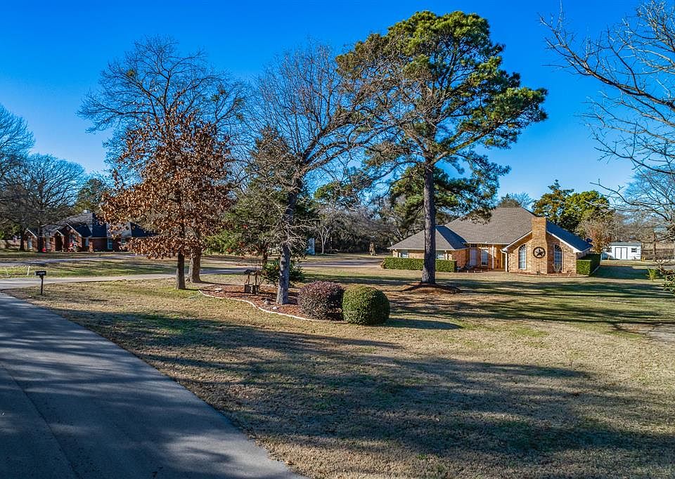 1st image of 18678 Peachtree Ln #1