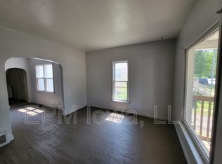 1115 Mulberry St, Waterloo, IA 50703