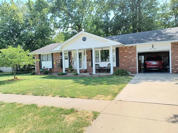 204 S Liberty St, Jerseyville, IL 62052