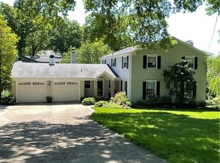 2667 Fairgreen Dr, Pittsburgh, PA 15241