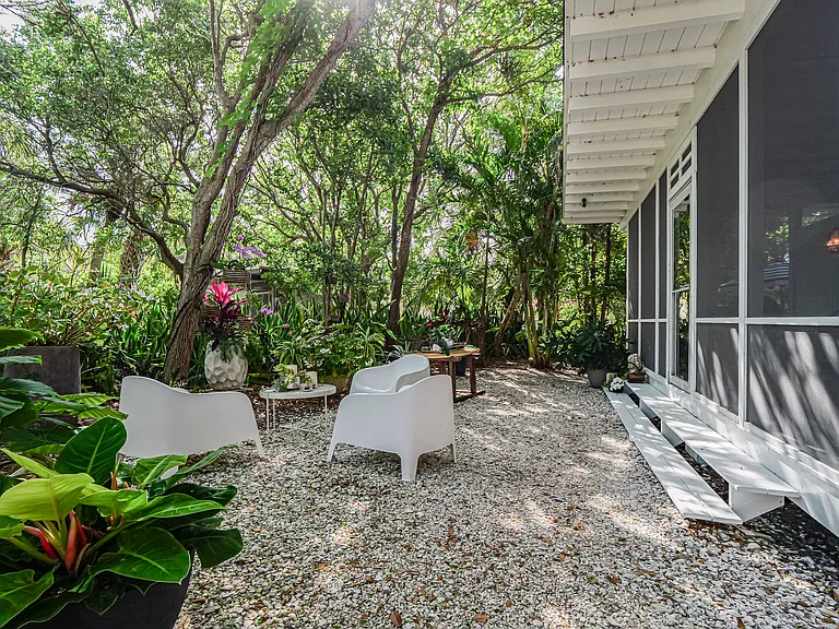 1881 E Barefoot Pl — Photo 51