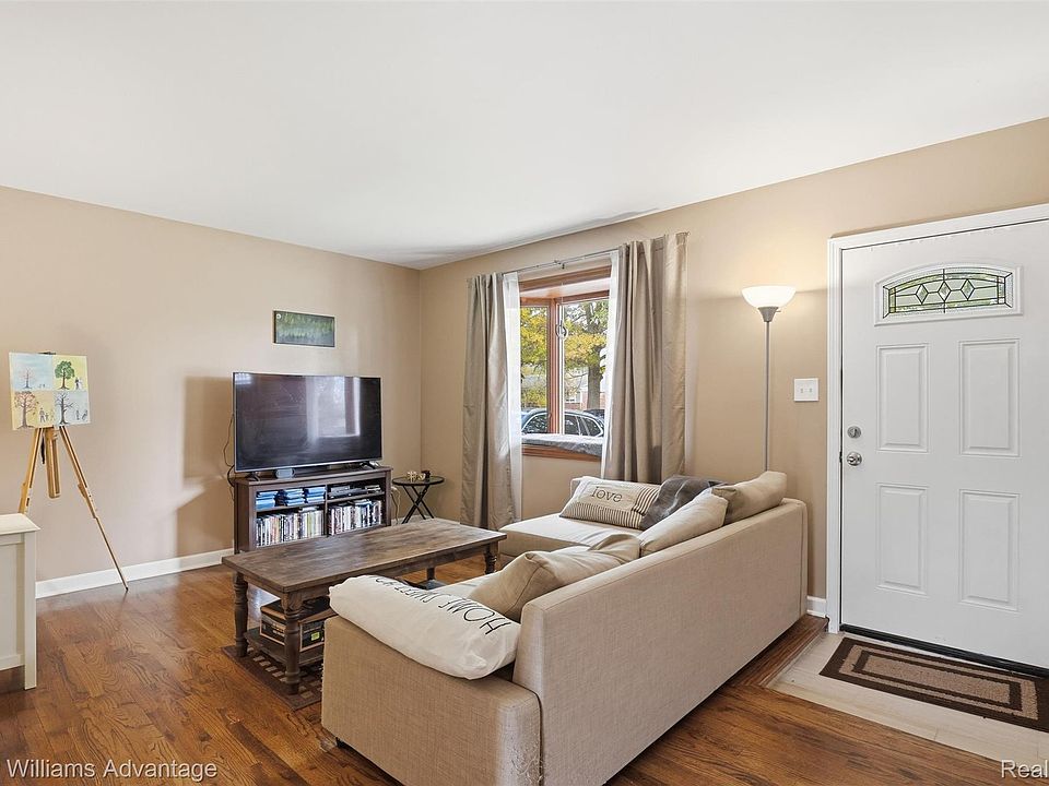 6726 Niagara St, photo 11