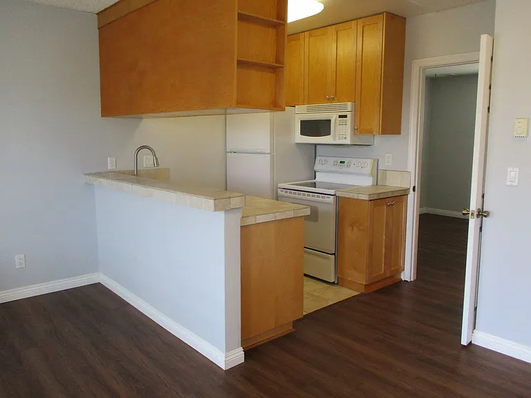 2228 Chatsworth Blvd #8 — Photo 3