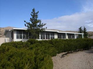 1355 Arabian Dr, Tehachapi, CA 93561