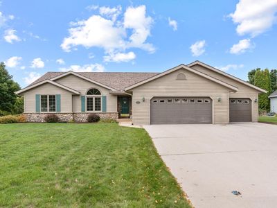 810 South Hills DRIVE, Plymouth, WI, 53073