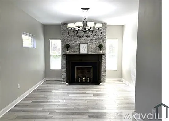 722 S 40th St — Photo 11