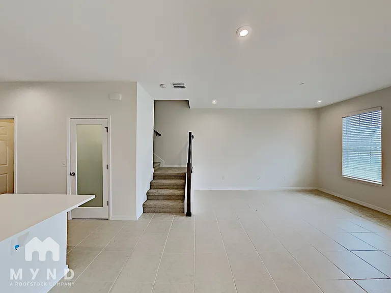 8831 Herencia Aly — Photo 12