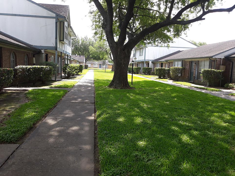 1st image of 1184 Lyric Ln