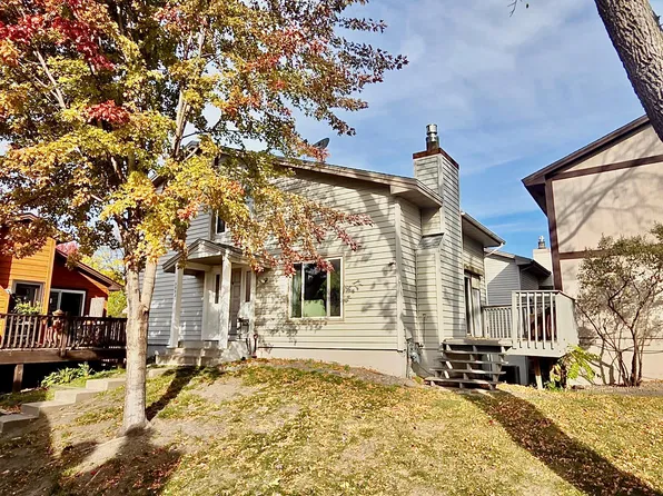 3532 Pilgrim Ln N, Plymouth, MN 55441