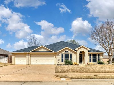 427 Hidden Springs Dr, Burleson, TX, 76028