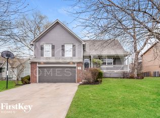 1708 Red Barn Rd, Raymore, MO 64083