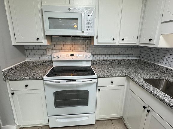 3rd image of 7713 Corley Dr