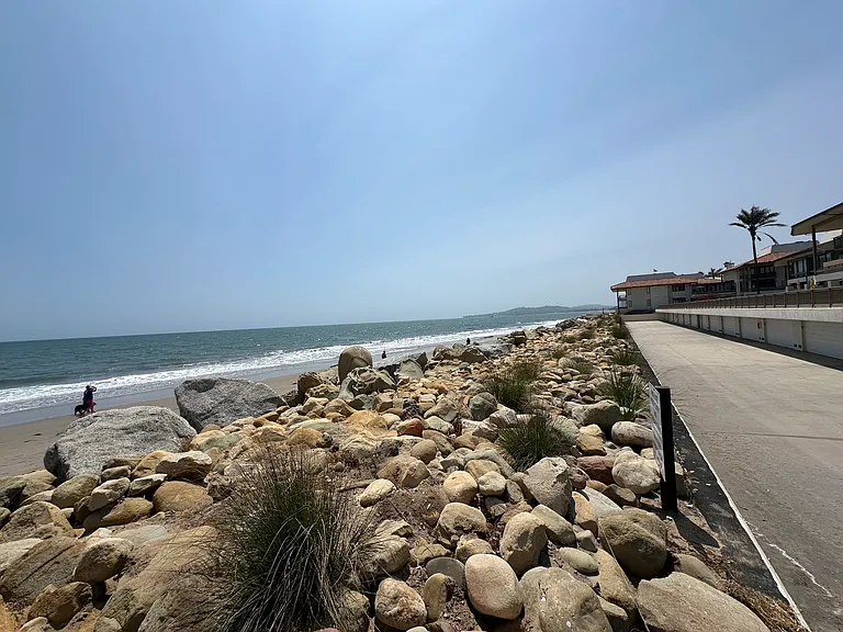 1380 Plaza De Pacifica — Photo 25