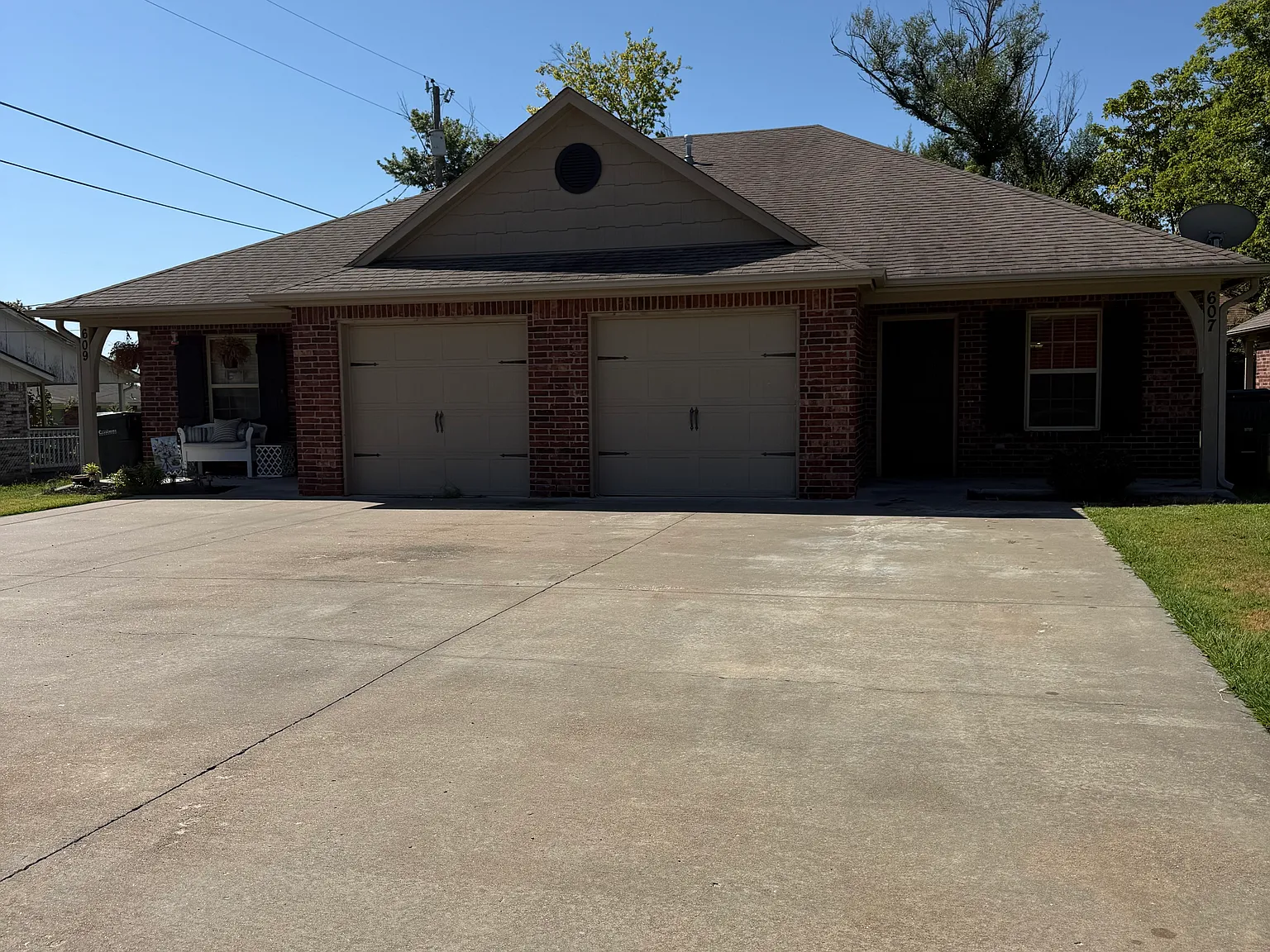 2 bed, 969 sqft, $1,150 — Photo 1