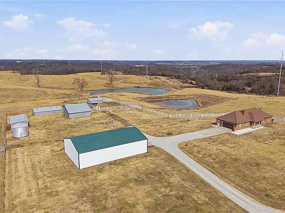 2nd image of 10625 Franklin Rd