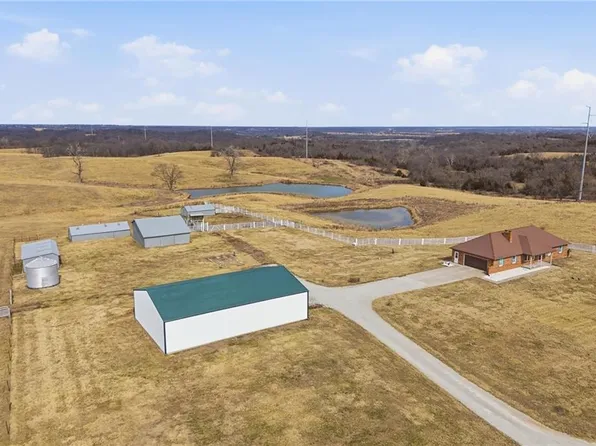 10625 Franklin Rd, Richmond, MO 64085