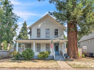 412 Adams Ave, Cottage Grove, OR 97424
