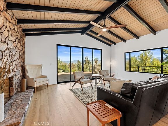 3rd image of 1909 Canyon Rd