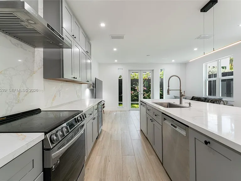 3125 Paola Dr #15 — Photo 5