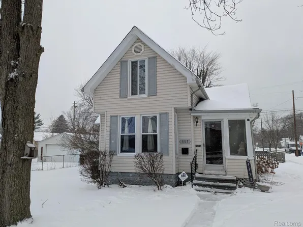 1117 Saint Clair Blvd, Algonac, MI 48001