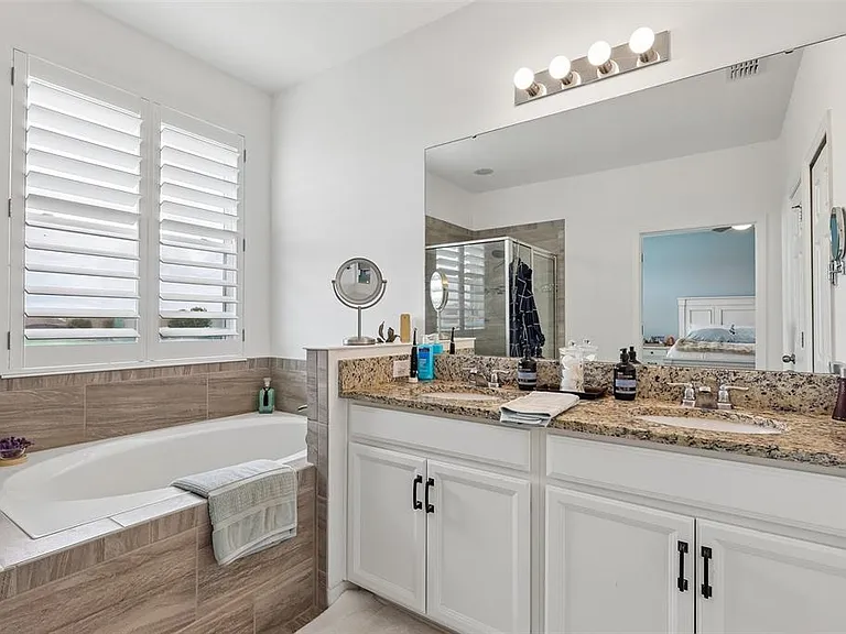 343 Blue Cypress Dr — Photo 46
