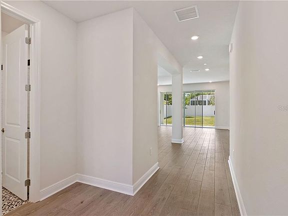 4th image of 2543 Fireflag Ln