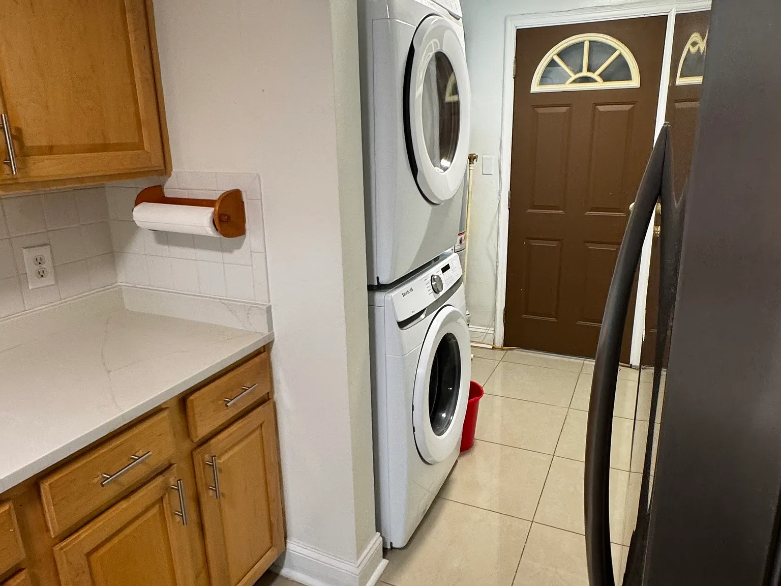 3 bed, 1924 sqft, $2,300 — Photo 3