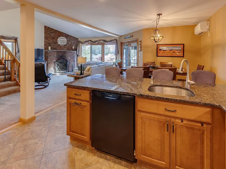 21 Woodbury Dr #27 — Photo 7