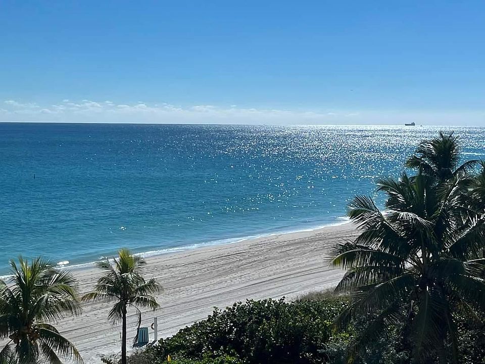 Lauderdale by the Sea beach
