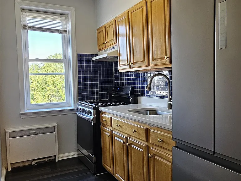 1700 Kennedy Blvd — Photo 17