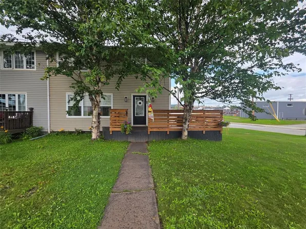 501 Bartlett Drive, Labrador City, NL A2V1Z8