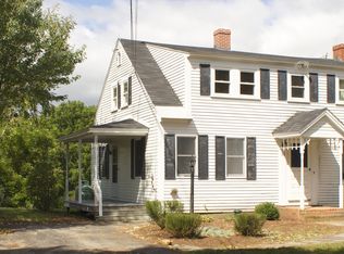 123 Turtle Pond Rd, Lee, NH 03861