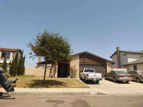 1107 W McElhany Ave, Santa Maria, CA 93458
