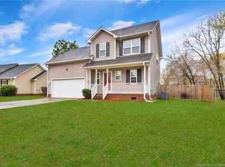 4404 Round Stone Ct, Hope Mills, NC 28348