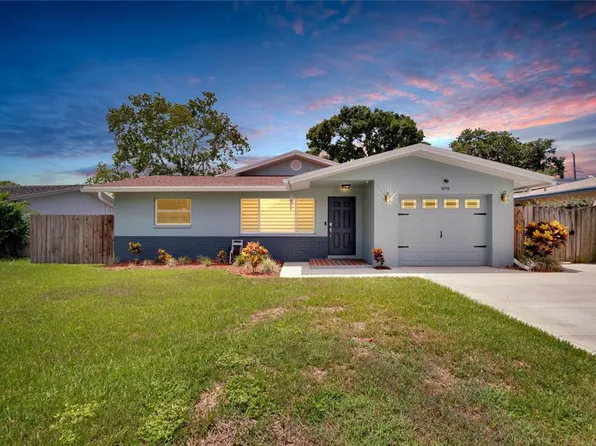 979 7TH AVENUE NE, LARGO, FL 33770