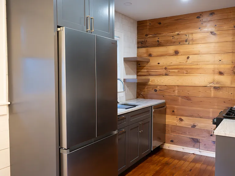 1609 Alameda Dr — Photo 6