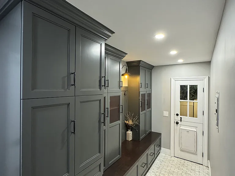 Mud room leading to side yard and also has access to garage