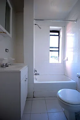 Rented by REAL New York | media 11