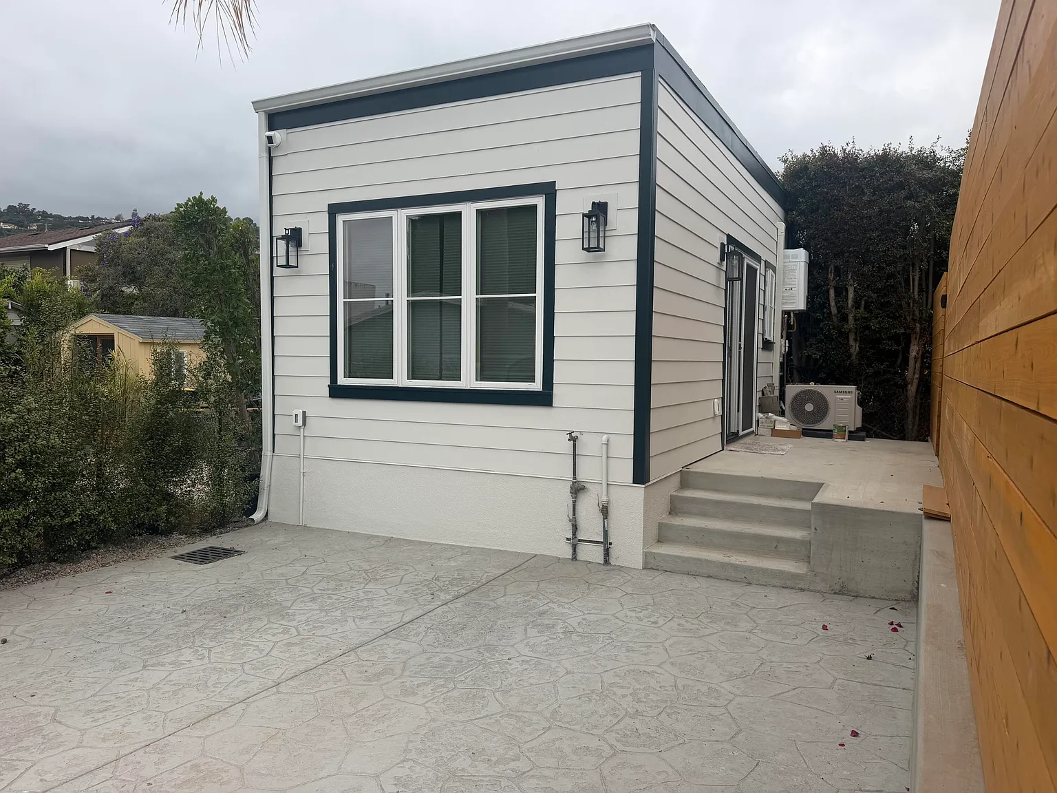 1 bed, 1.0 bath, $2,550 — Photo 2